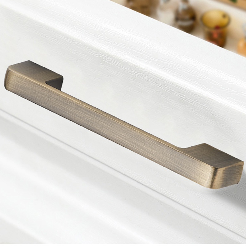 Poignée de porte d'armoire sim - Furniture Grade Hardware avis et prix